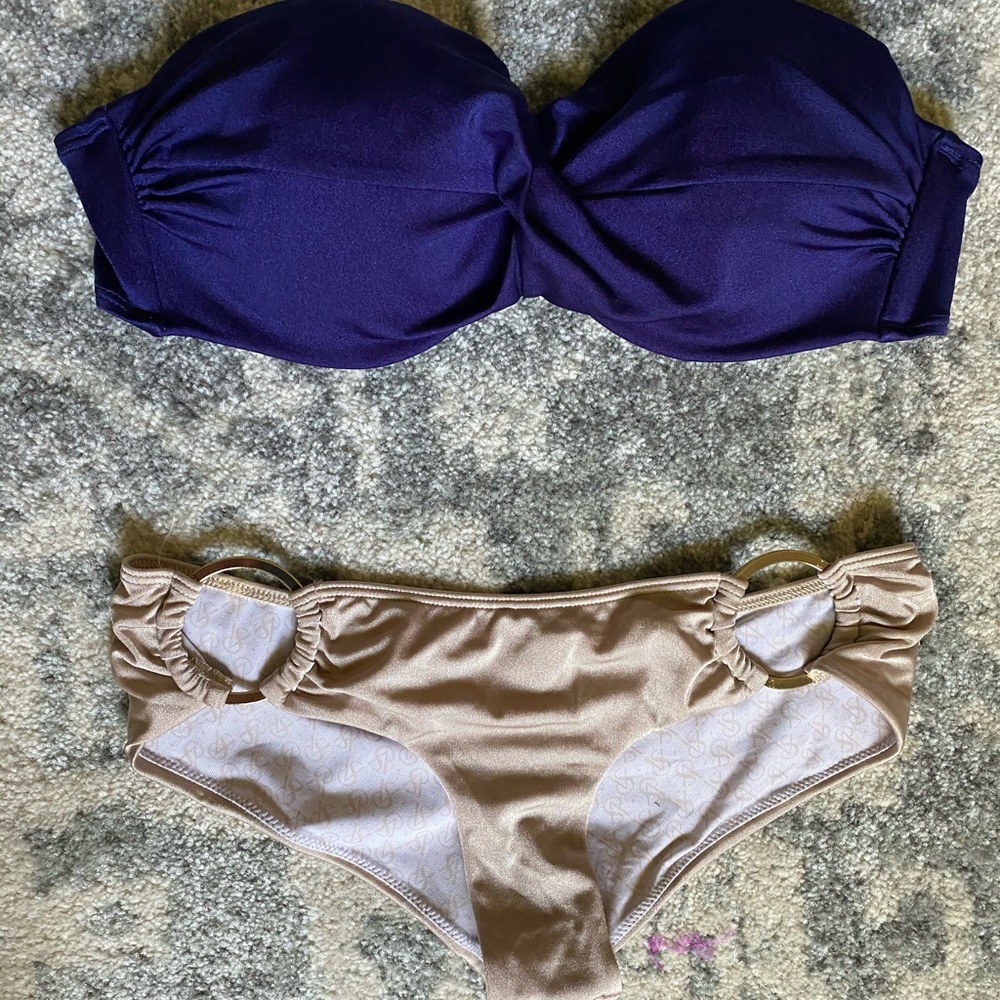 Victoria’s Secret bikini